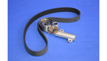 KIT COURROIE ET TENDEUR DE DISTRUBUTION  pour  TOYOTA  KZJ70 - 3.0TD 1993-4/1996  Moteur 