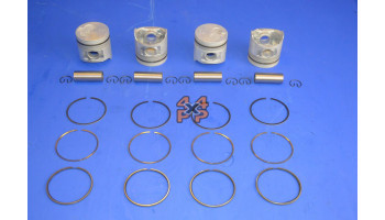 JEU DE PISTONS (4) STD. AVEC SEGMENTS  pour  MITSUBISHI  PAJERO  V64 - 2.5TD 2/2000-8/2006 court 
