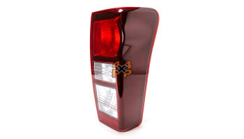FEU D'AILE ARRIERE DROIT  pour  ISUZU  PICKUP  TFS86TT – 2.5 Biturbo diesel 4/2012-11/2018 