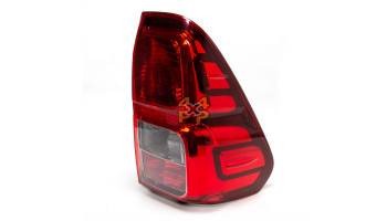 FEU D'AILE ARRIERE DROITE  pour  TOYOTA  HILUX PICKUP  GUN125 - 2.4TD 4/2016-> 