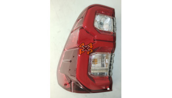 TOYOTA HILUX - ENSEMBLE DE FEUX ARRIÈRE L/H LED (R/H/D)  pour  TOYOTA  HILUX PICKUP  GUN125 - 2.4TD 4/2016-> 