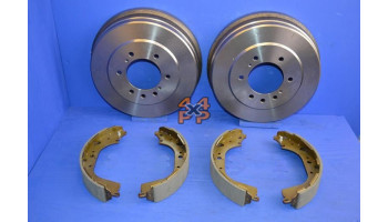 NISSAN NAVARA JEU DE TAMBOUR ET SEMELLE DE FREIN ARRIÈRE 1999-2005  pour  NISSAN  NAVARA PICKUP  D22YD – 2.5TD (YD25DDTI) 11/2001-> (Aussi NP300) 