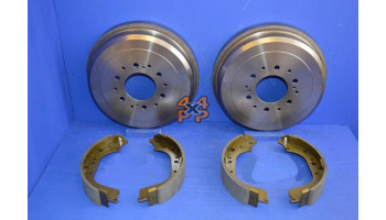JEU DE TAMBOURS ET DE PATINS DE FREIN ARRIÈRE  pour  TOYOTA  KZN130 - 4RUNNER 3.0TD 8/1993-11/1995  Freinage 