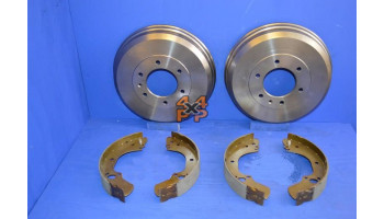 JEU DE TAMBOURS ET DE PATINS DE FREIN ARRIÈRE  pour  ISUZU  PICKUP  TFS69 - 3.1TD 1999-2001 