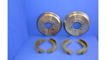 JEU DE TAMBOURS ET DE PATINS DE FREIN ARRIÈRE  pour  ISUZU  PICKUP  TFS77 - 3.0TD 7/2003-8/2006 