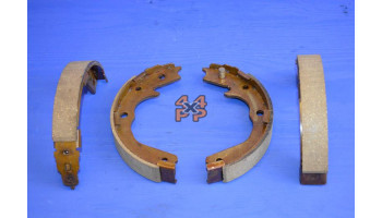 PATINS DE FREIN À MAIN / FREIN DE PARKING ISUZU (JEU D'ESSIEUX) 1991-2004  pour  ISUZU  TROOPER  UBS26 – 3.5 Essence 1998->6/2006 